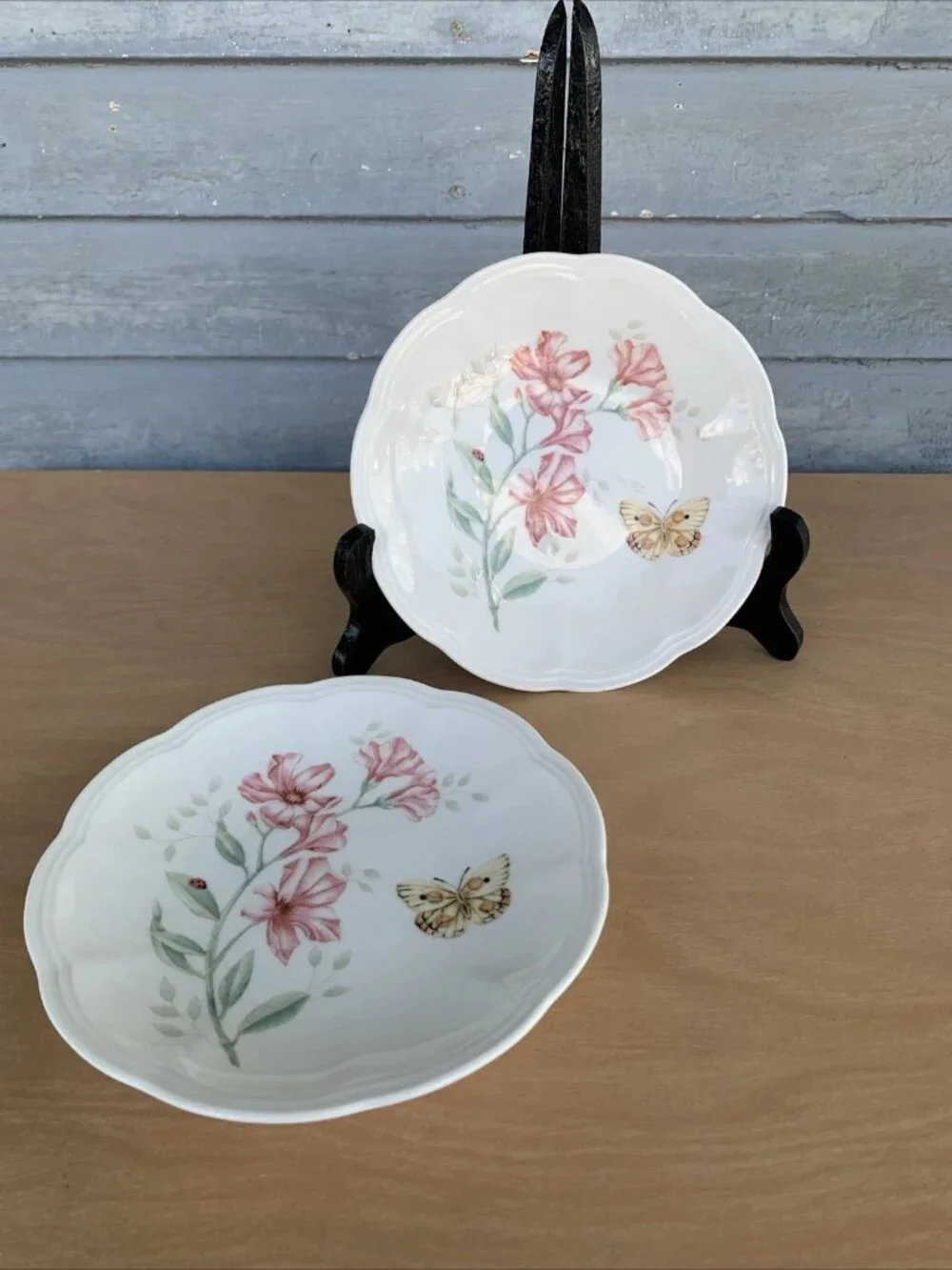 LENOX Butterfly Meadow Floral & Butterfly Dessert Bread Plate 6.5” Set Of 2 RED